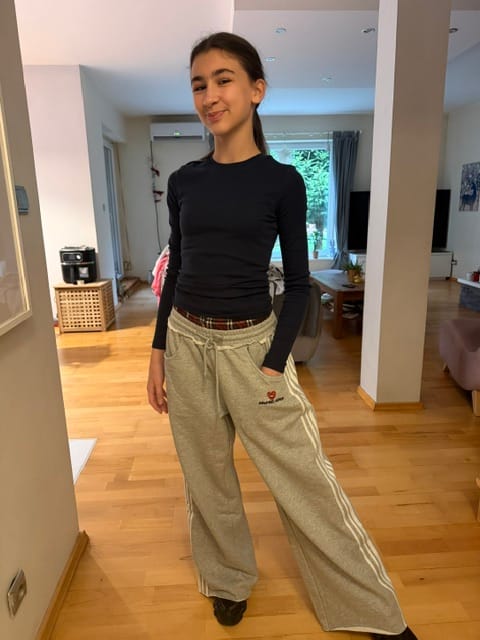 Customer photo review of Aelfric Eden Double Waist Baggy Sweatpants