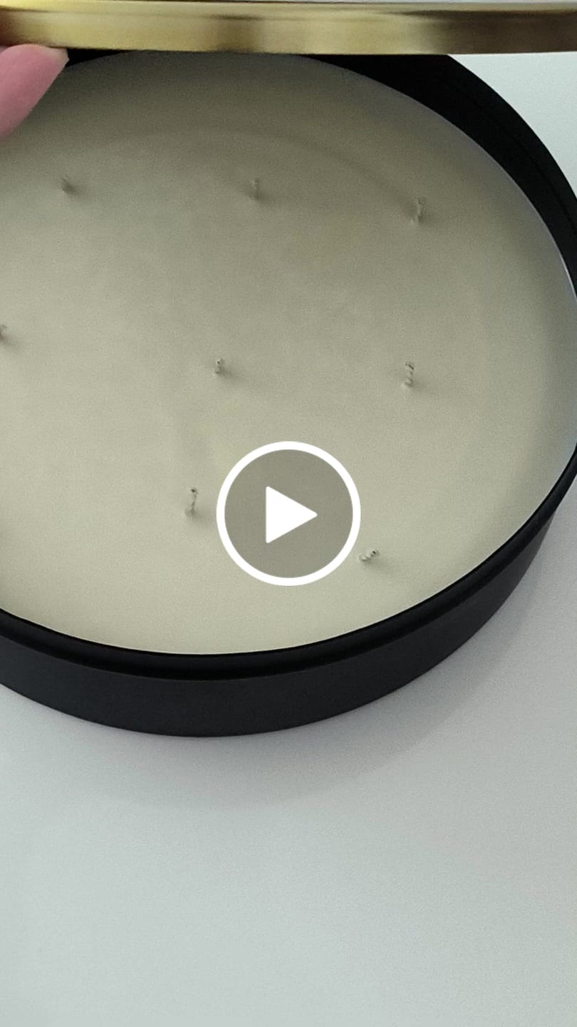 Customer video review of Fragancia TIERRA HÚMEDA