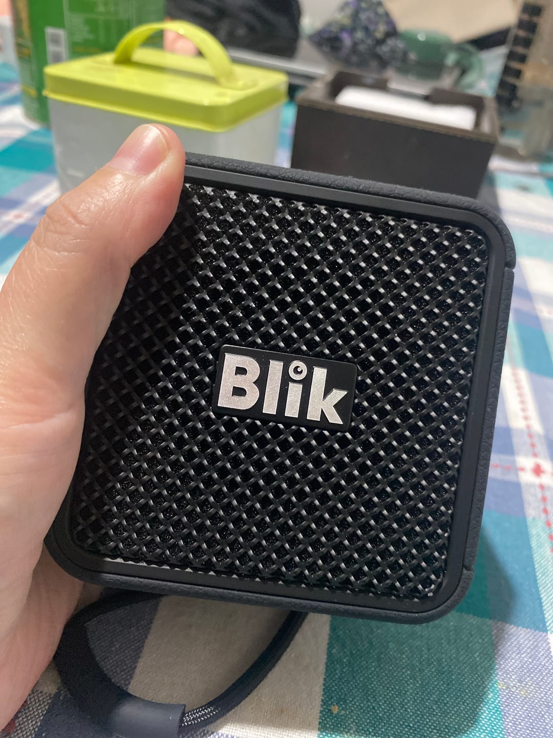 Customer photo review of Parlante Bluetooth Blik BassGo 15W IPX6 19H TWS Negro