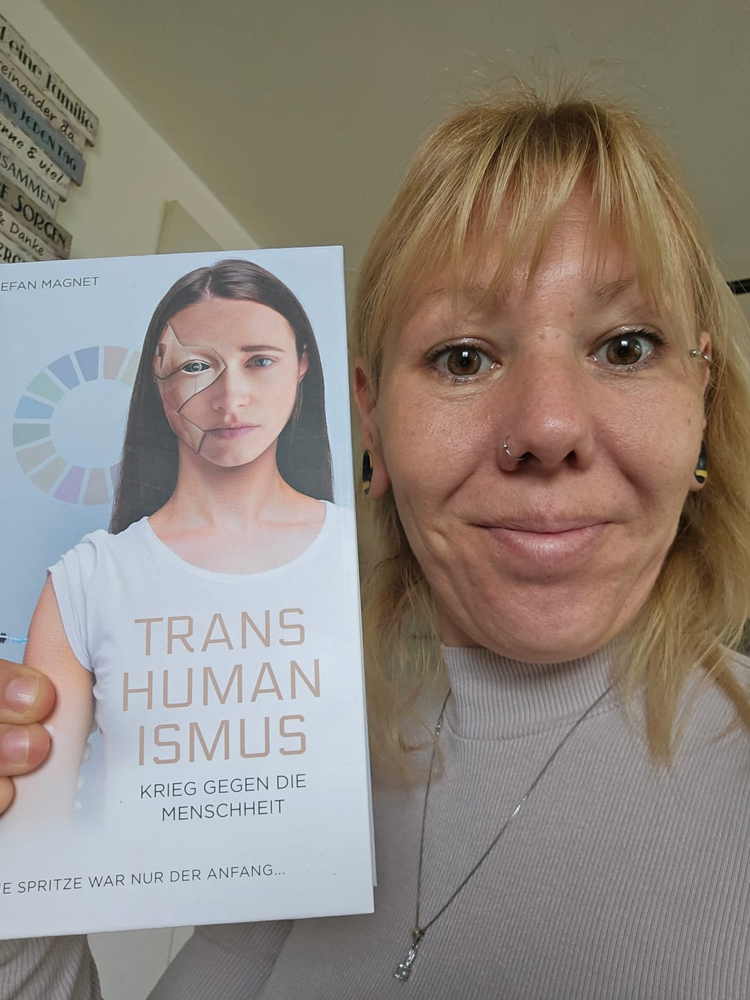 Customer photo review of Transhumanismus – Krieg gegen die Menschheit