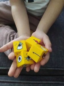 Customer photo review of Rubik Emoji Oyun Seti