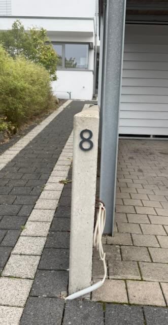Customer photo review of Moderne Hausnummer