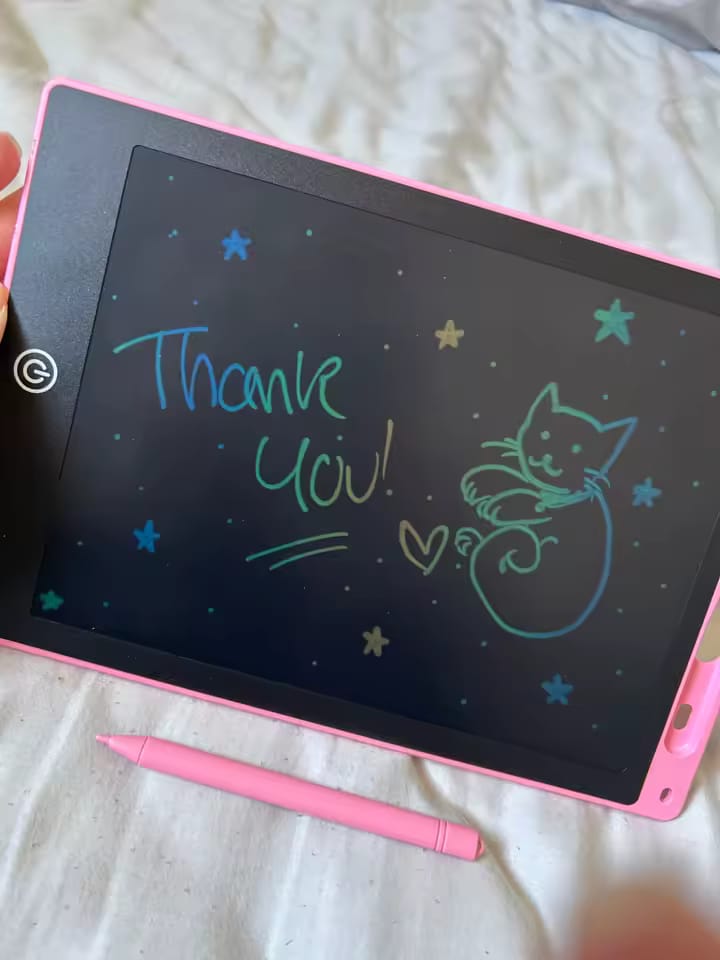 Customer photo review of Montessori SketchPad™- Tavoletta da Disegno LCD