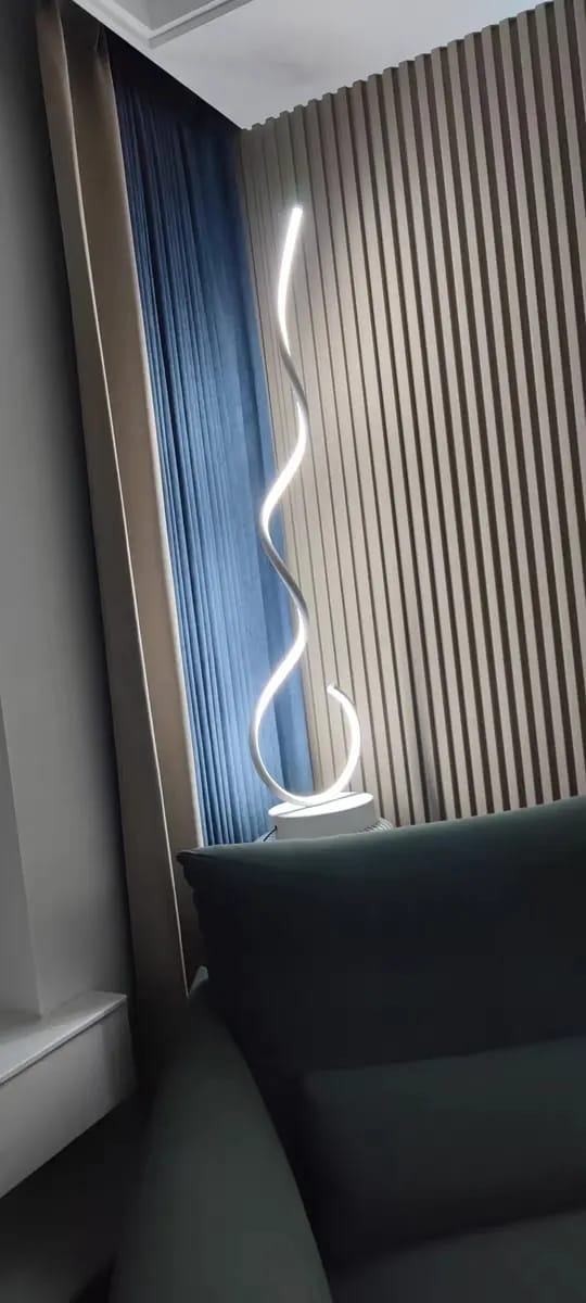 Customer photo review of Spiral LED Floor Lamp, Aluminium and Acrylic, 133 cm, Plug In