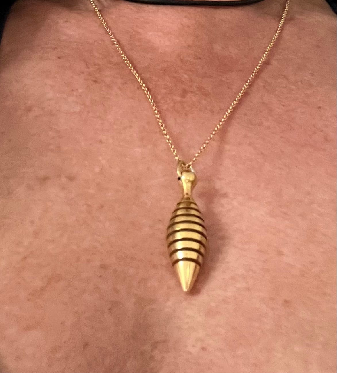 Customer photo review of Halskette - Energetisiert für dein Wohlbefinden (für TOWER®-Amulett)