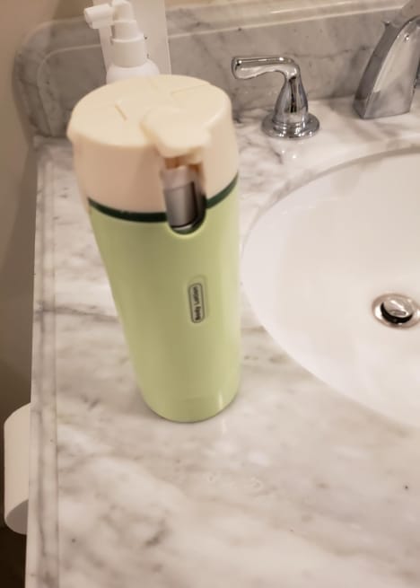 Customer photo review of Dispensador 4 en 1 sin goteos