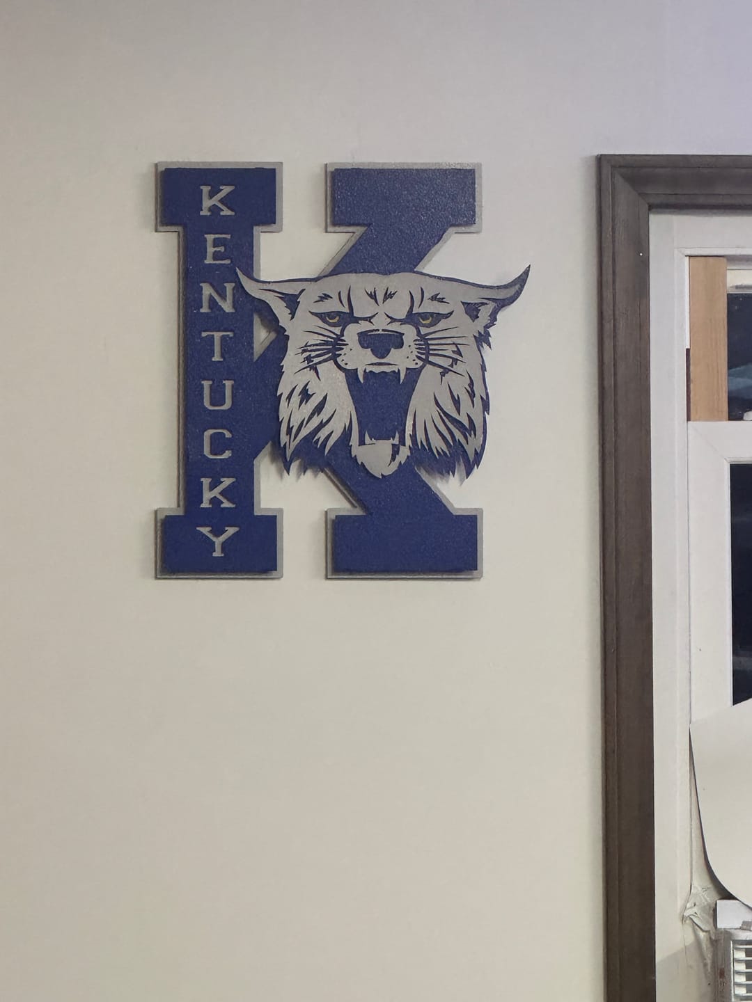 Customer photo review of Kentucky Wildcats OUT of the VAULT, Vintage 70's Power K 3D Metal Wall Art