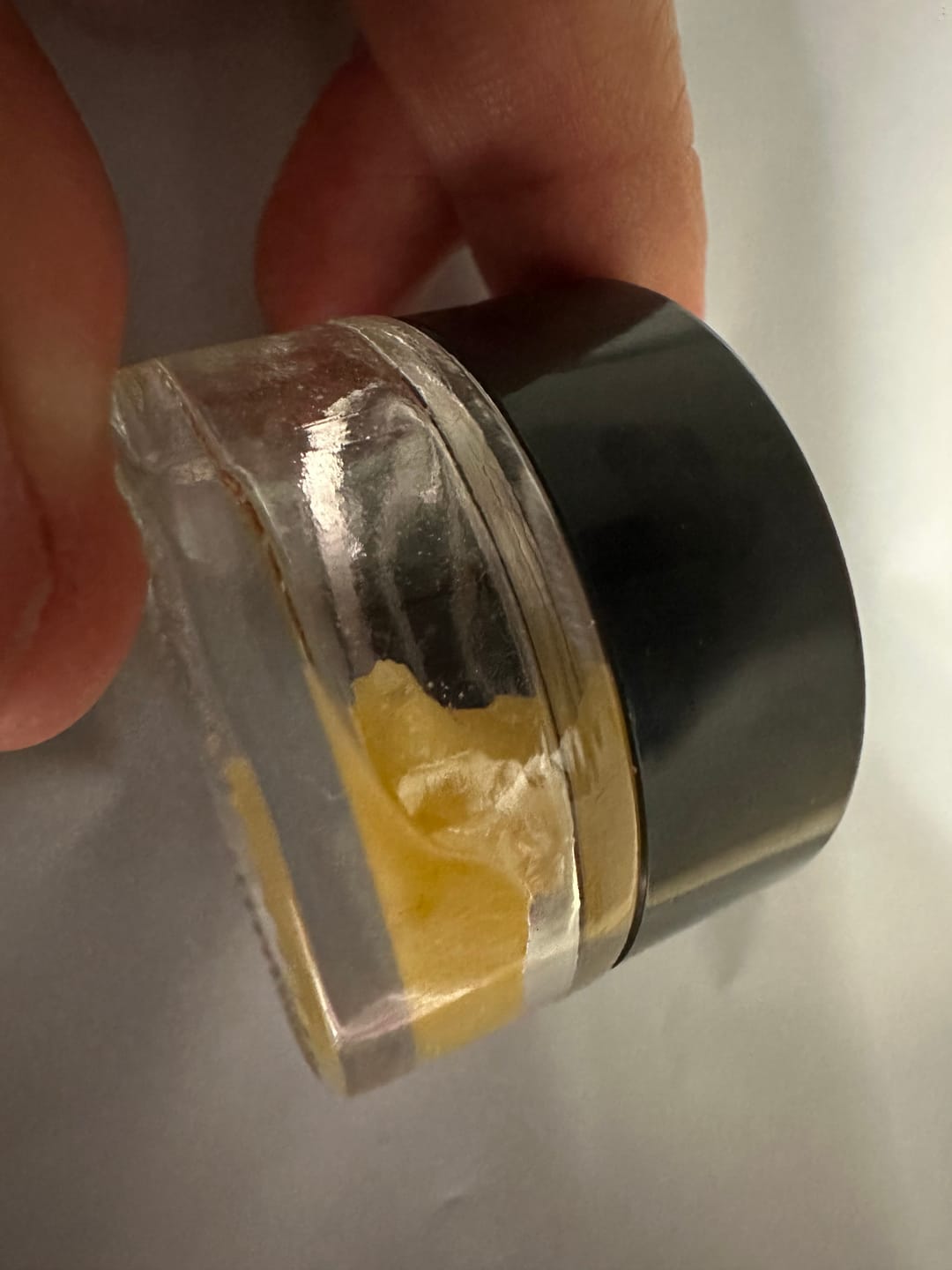 Customer photo review of 4OZ Shake Bundle x Free 3.5G Indica Badder