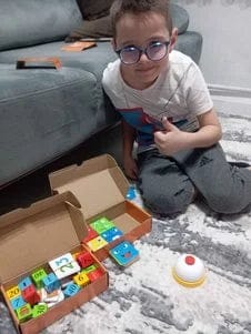 Customer photo review of Rubik Emoji Oyun Seti