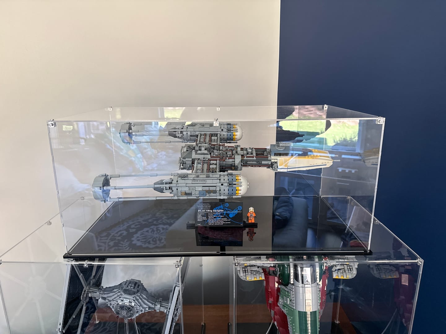 Customer photo review of Display Case for LEGO® 75181 Star Wars™ Y-Wing Starfighter