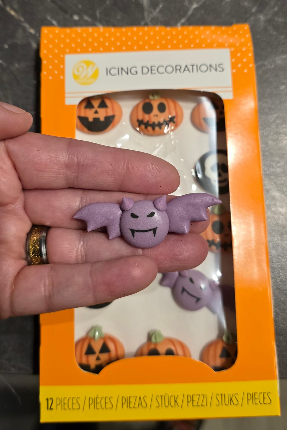 Customer photo review of Essbare Halloween Zuckerdeko – Kürbis, Fledermaus & Totenkopf