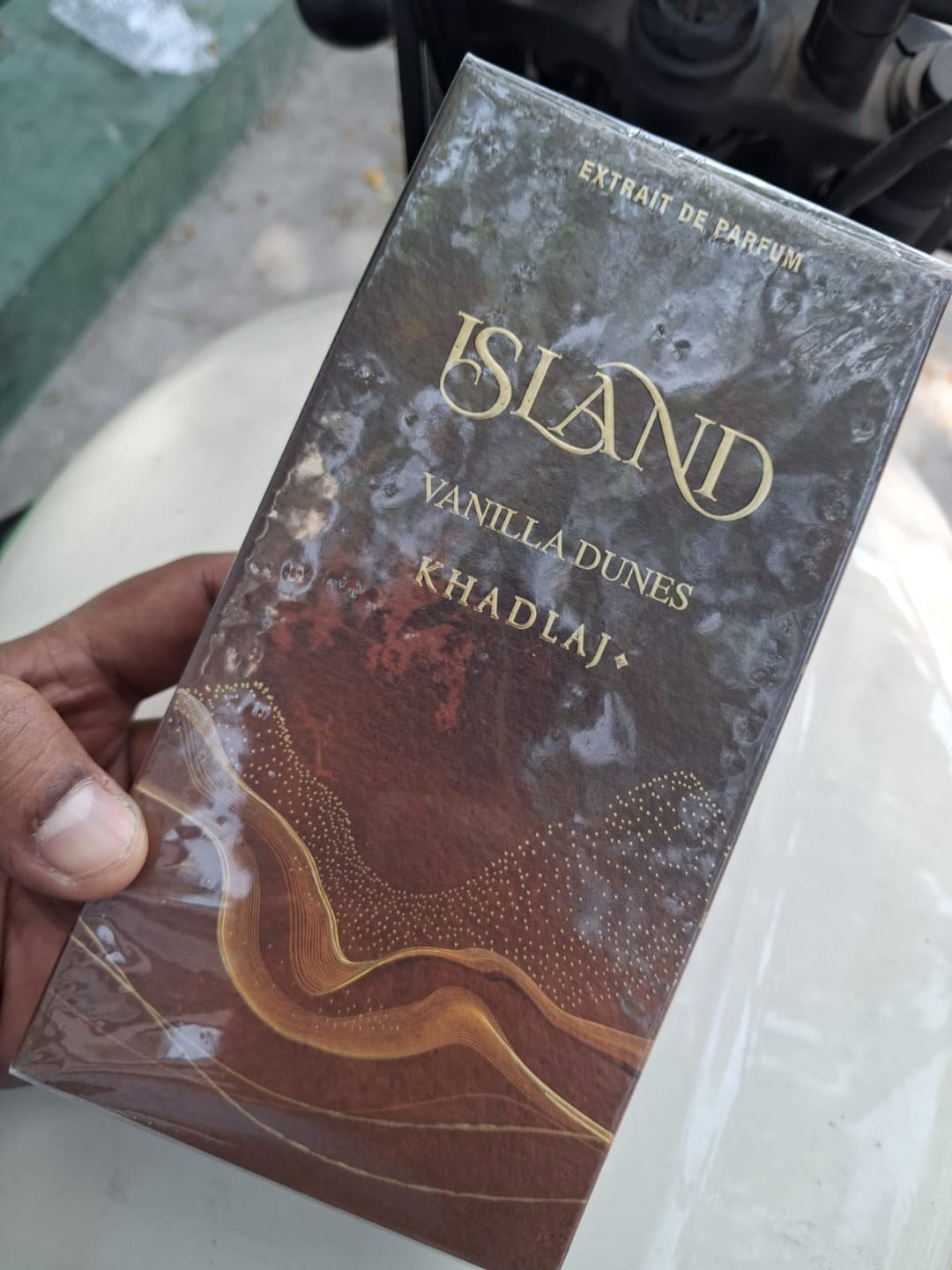 Customer photo review of Khadlaj Island Vanilla Dunes Extrait De Parfum For Unisex