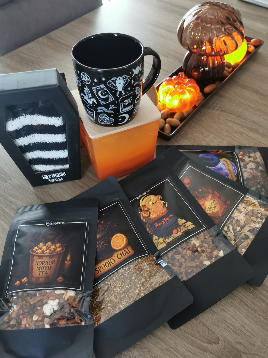 Customer photo review of Witchy Zauberbücher Tasse