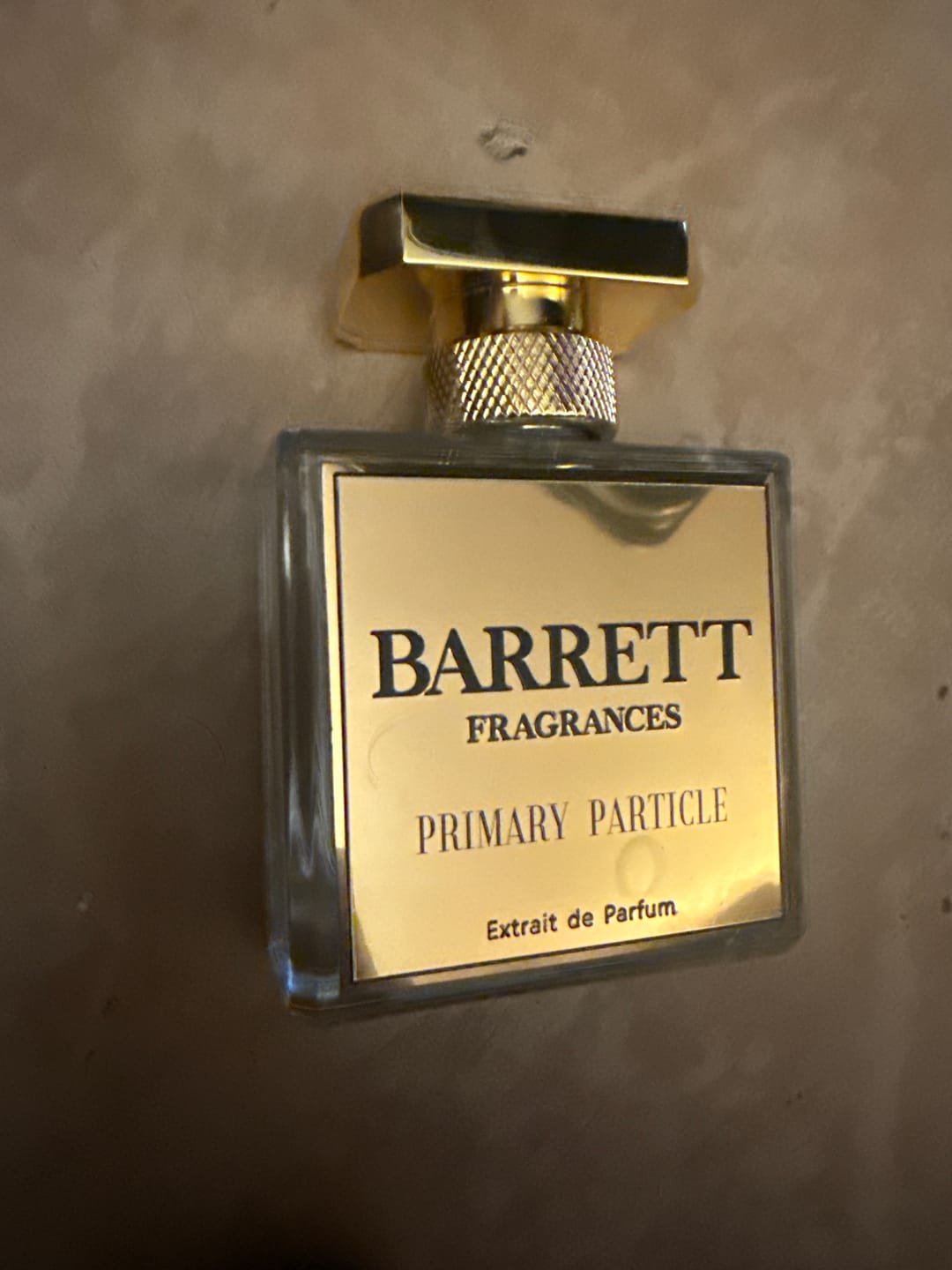 Customer photo review of Primary Particle Inspired by Molecule 01