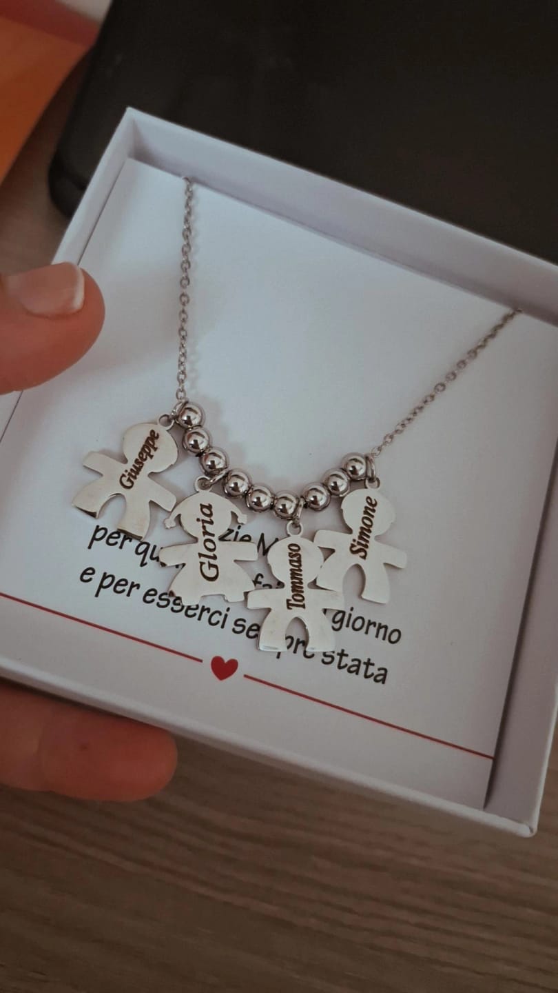 Customer photo review of Collana con bambini - I Miei Tesori