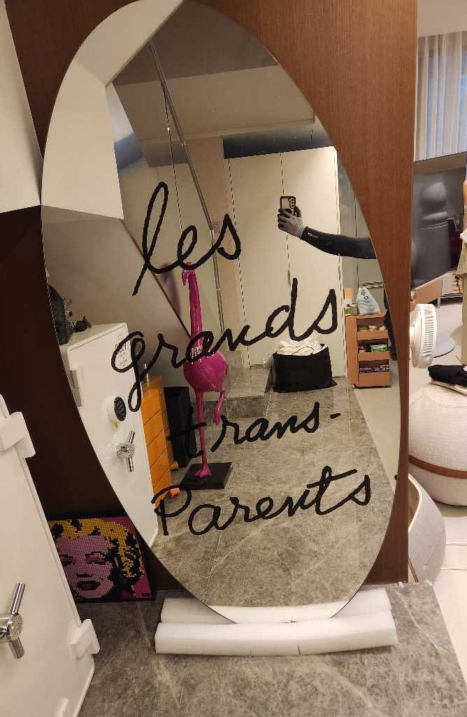 Customer photo review of 만레이 거울 Les Grands Trans-Parents