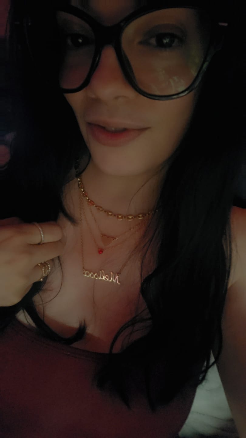 Customer photo review of Heart Layer Name Necklace