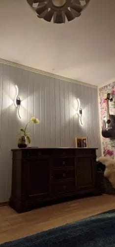 Customer photo review of Slim Iron Bar Wall Light, LED Wall Sconce, 60–120 cm