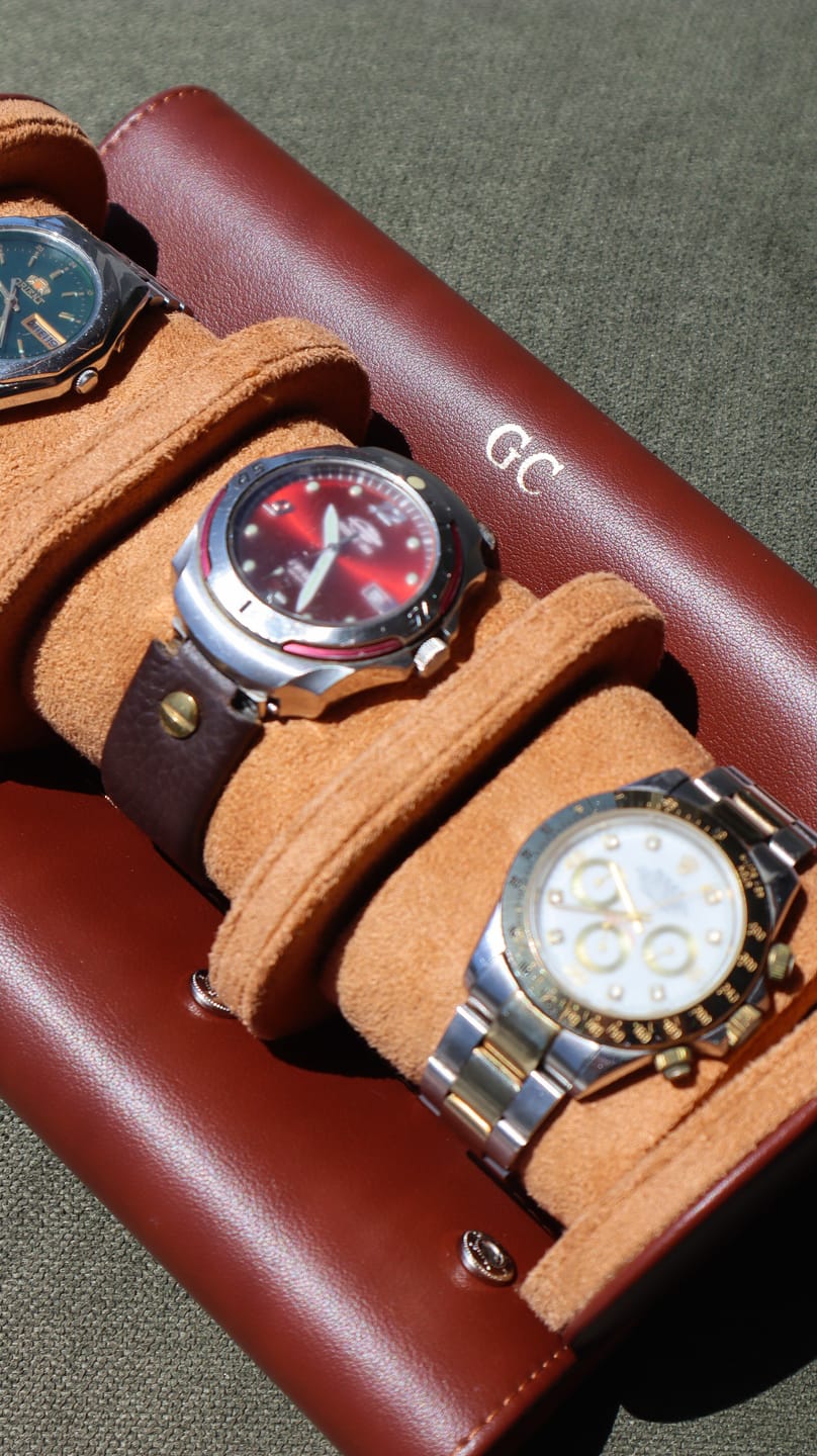 Customer photo review of Watch Holder Smooth