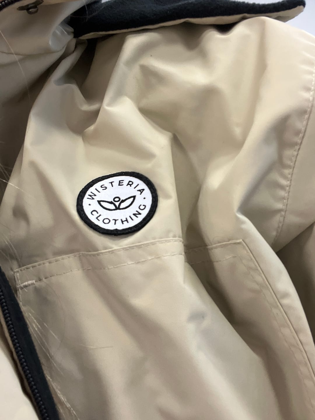 Customer photo review of Chaqueta Impermeable
