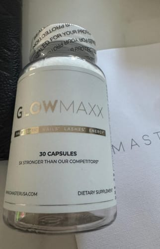 Customer photo review of GLOW MAXX