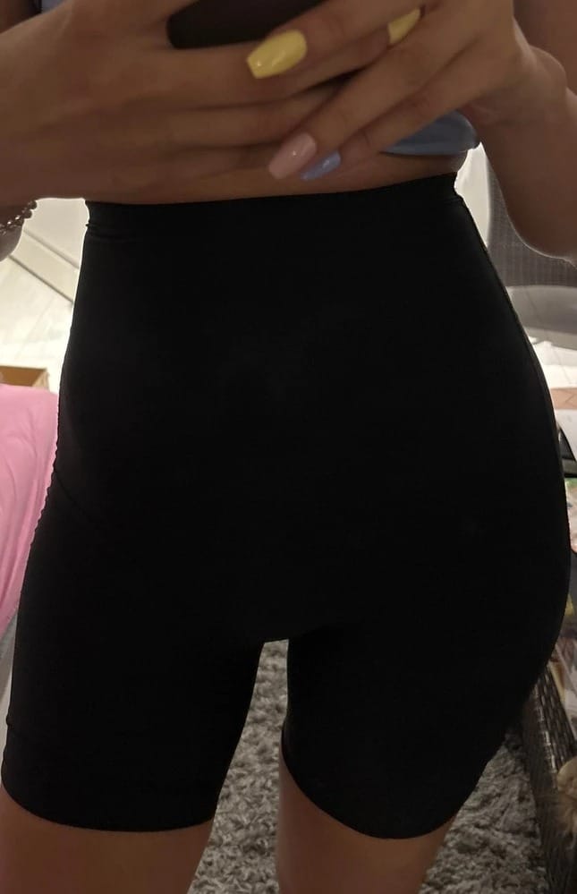 Customer photo review of Priliant — Bauchweg Shaping-Shorts
