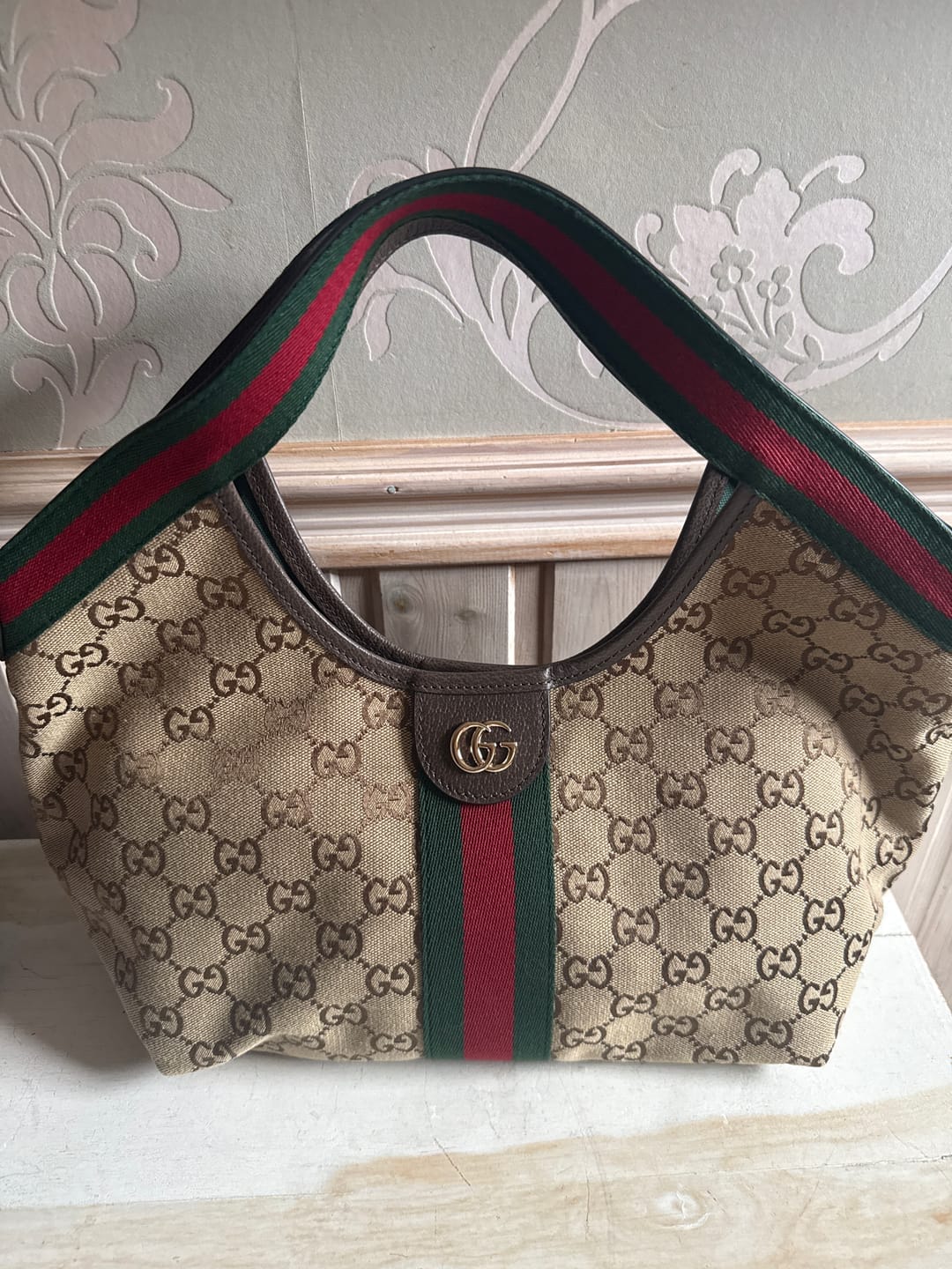 Customer photo review of Gucci 25 Giglio 25cm Bag Beige Canvas Leather 292388