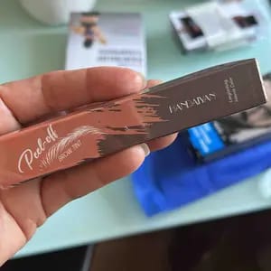 Customer photo review of Definizione Precisa Sopracciglia Tintura Waterproof a 4 Colori