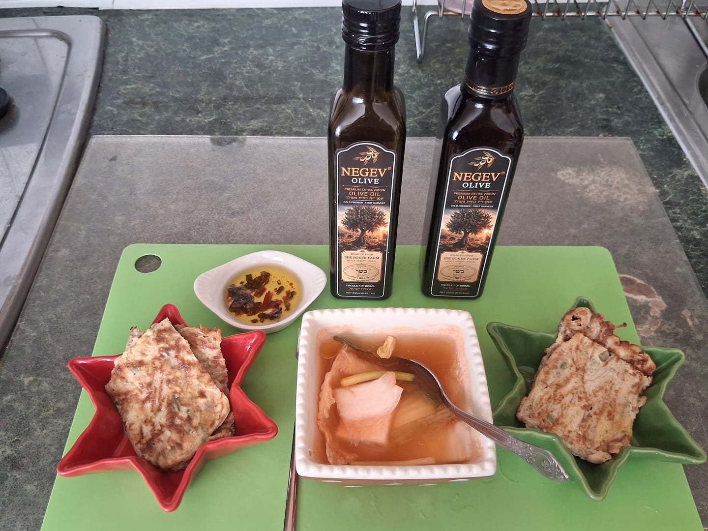 Customer photo review of NEGEV Israeli Extra Virgin Olive Oil כשר