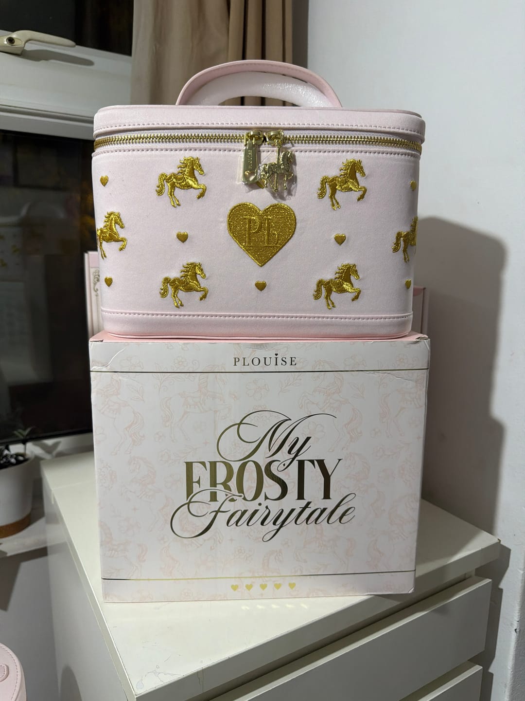 Customer photo review of My Frosty Fairytale 10-Piece Beauty Gift Set