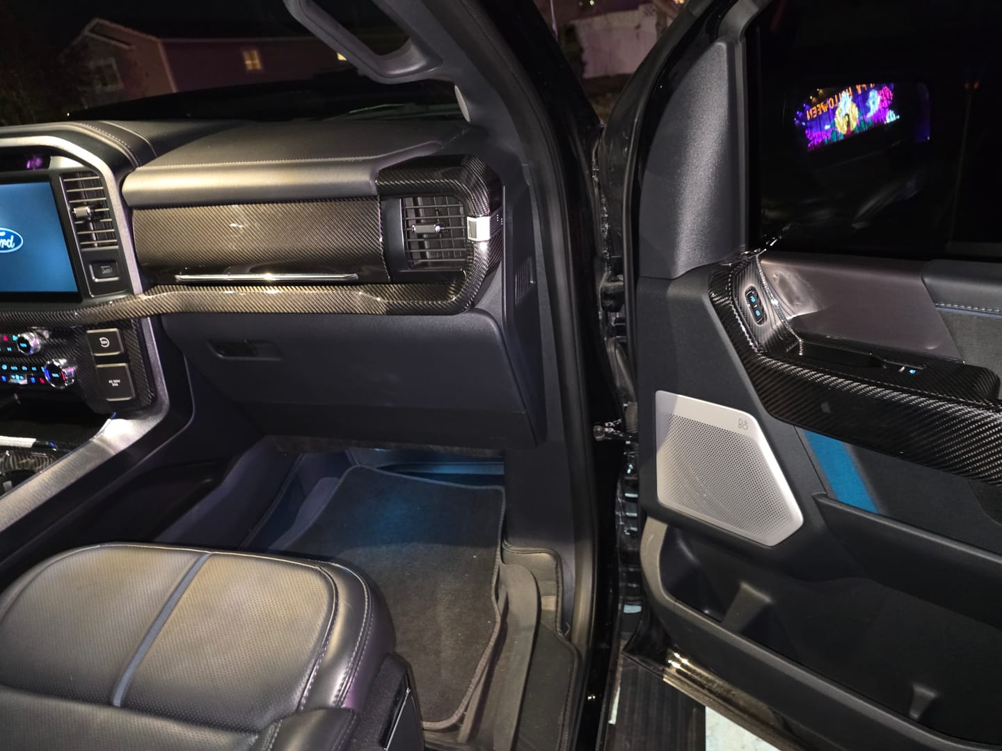 Customer photo review of Real Carbon Fiber Window Switch Trim Cover for 2021+ Ford F-150