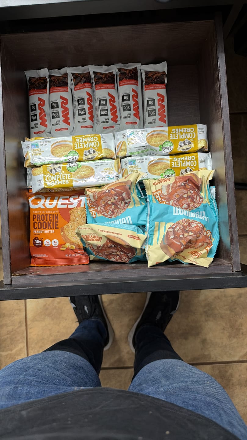 Customer photo review of CAJA MISTERIOSA: SNACKS PROTEÍCOS