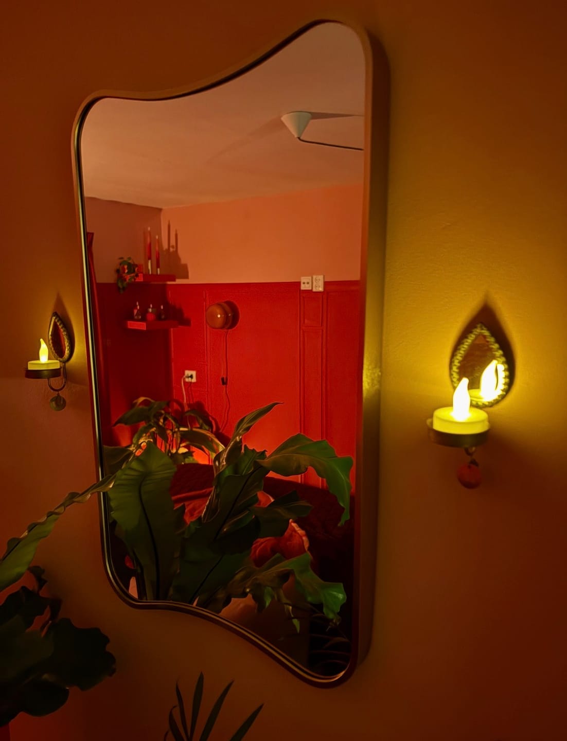 Customer photo review of Tealight Holder Drop Mirror