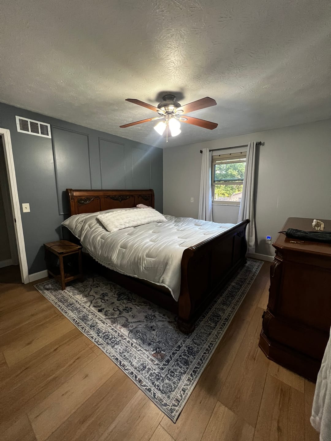 Customer photo review of MarshMellow Comforter