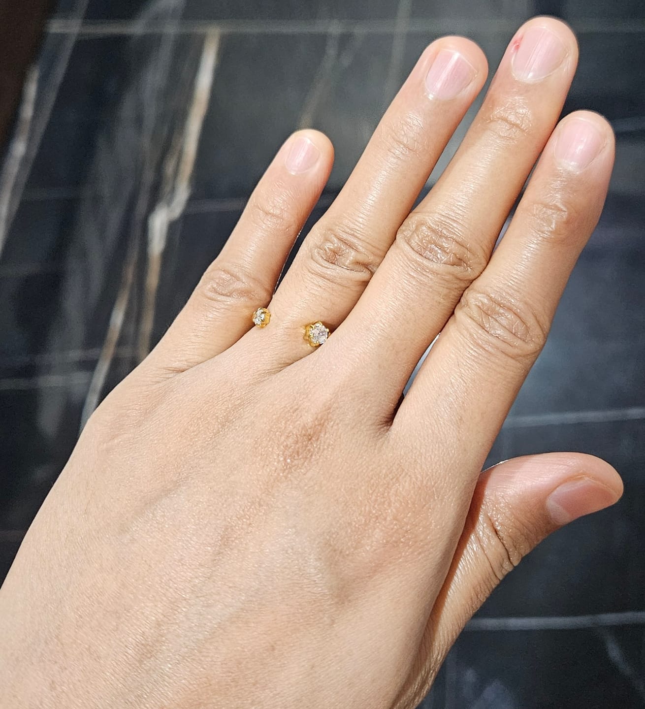 Customer photo review of Dual Edge Sparkle Ring