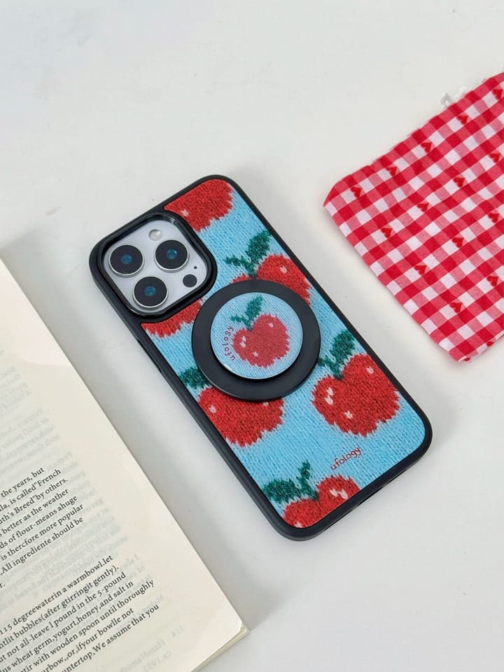 Customer photo review of Ufology Örgü Meyve Desenli Manyetik iPhone Kılıfı