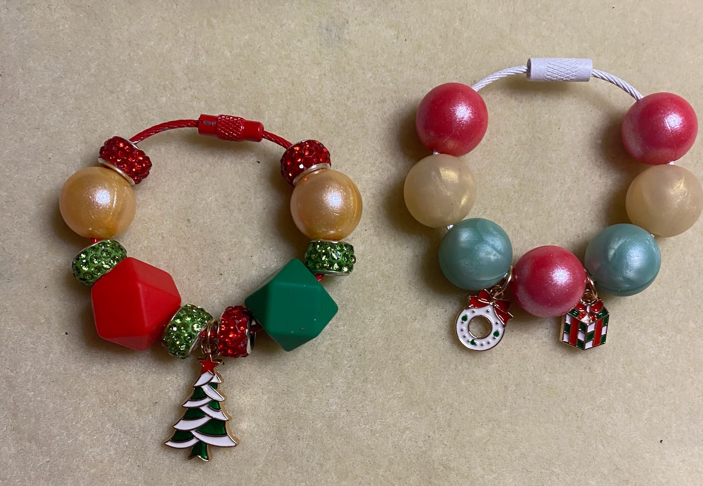 Customer photo review of 15mm Shinny Opal Solid Color Silicone Beads 15mm