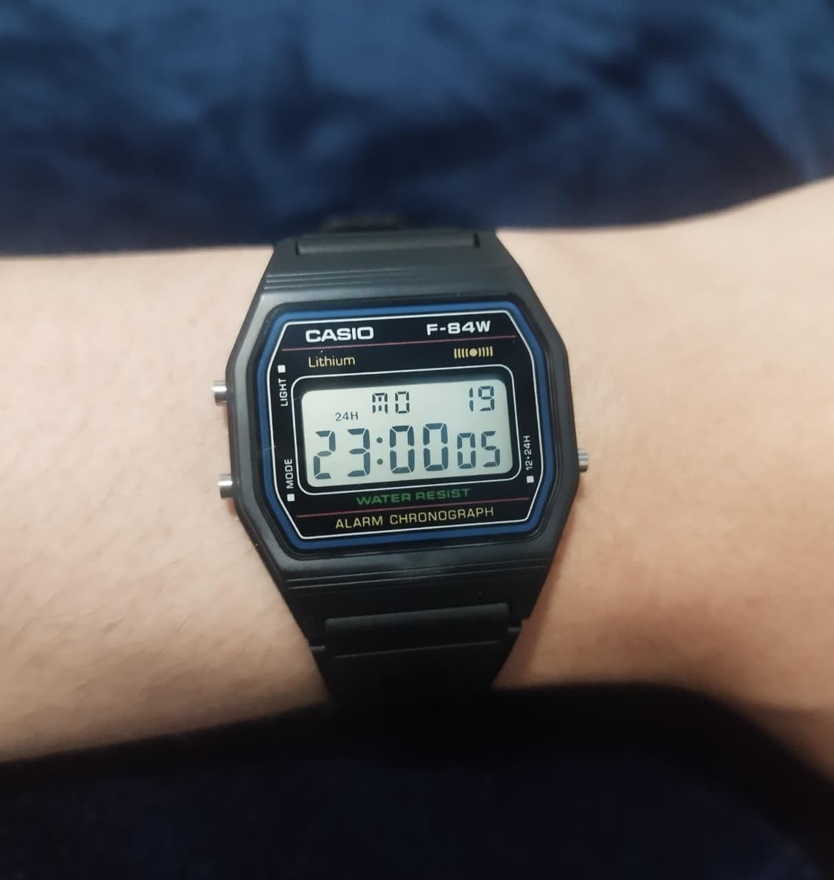 Customer photo review of Reloj Casio Vintage F-84W-1 Mercado Japonés JDM