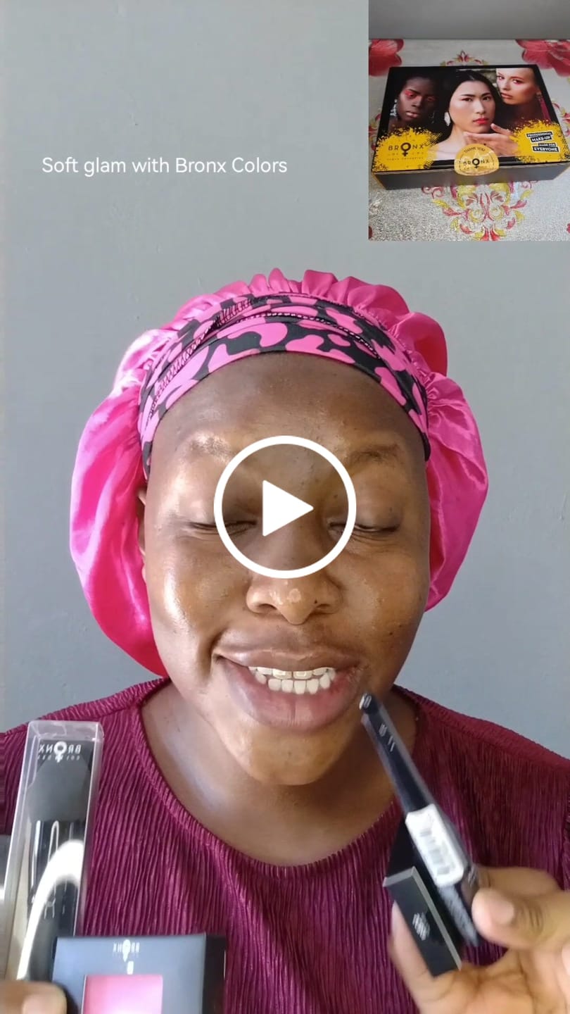 Customer video review of Precision Blending Sponge Applicator