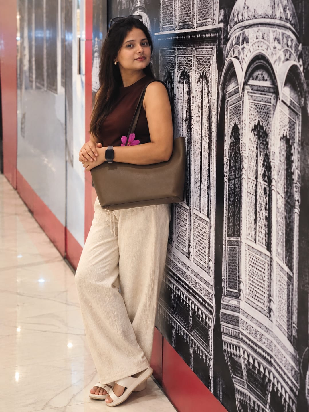 Customer photo review of AURA - WOMEN'S LINEN TROUSER
