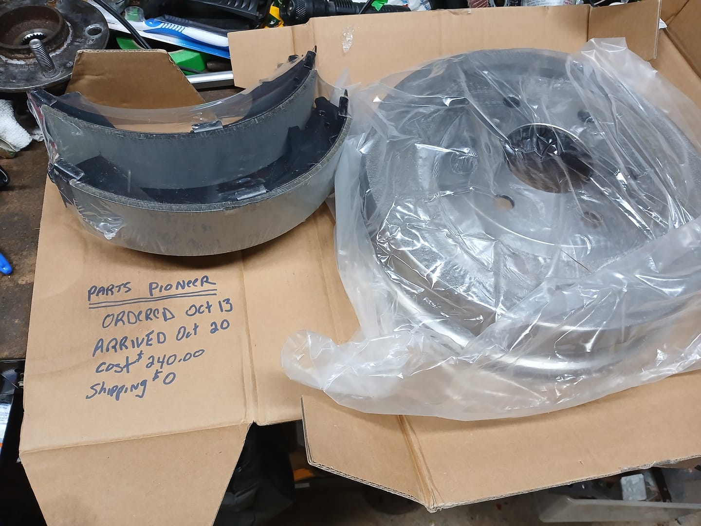 Customer photo review of Rear Brake Drum Shoes Kit For Chevrolet Silverado 1500 GMC Sierra K8N-100222