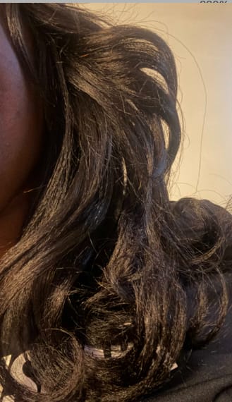 Customer photo review of Wavymy Kinky Straight Pre-Styled Layered Wave Wig 7x5 Lace Wear Go Glueless Wig Human Hair Wig 200% Density