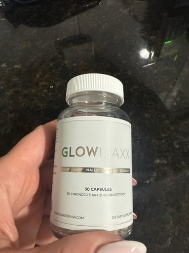 Customer photo review of GLOW MAXX
