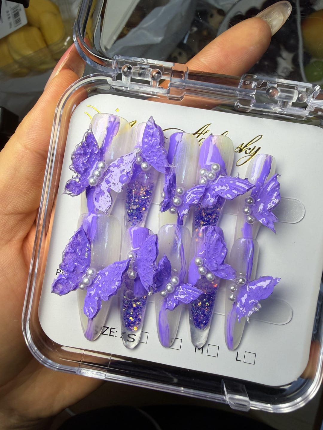 Customer photo review of Blushwing |  Long Stiletto