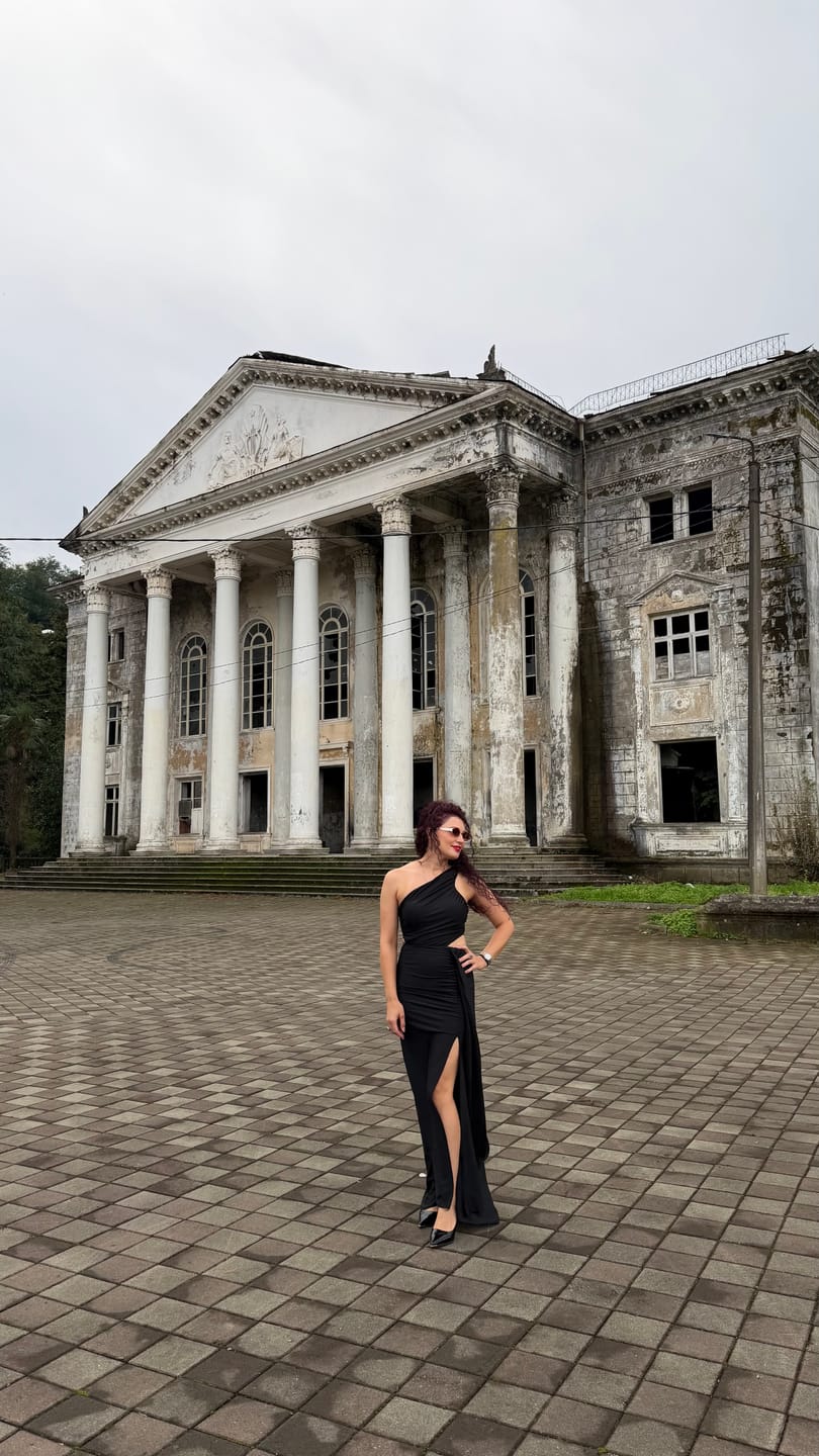 Customer photo review of Φόρεμα  Shaper