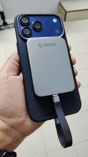 Customer photo review of ORICO K20MINI Ultra-Slim Magnetic Portable SSD for iPhone