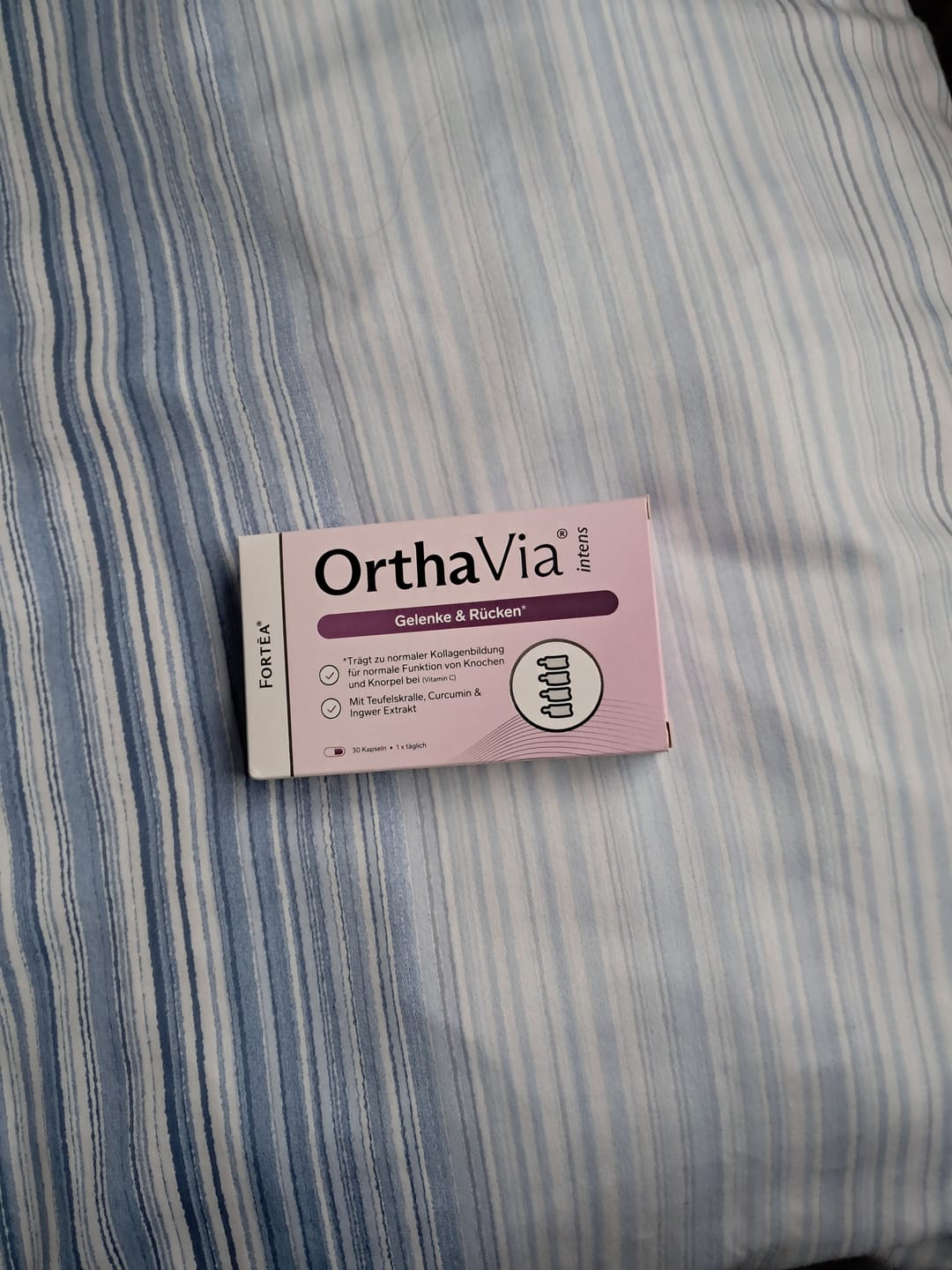 Customer photo review of OrthaVia® intens – Gelenke & Rücken