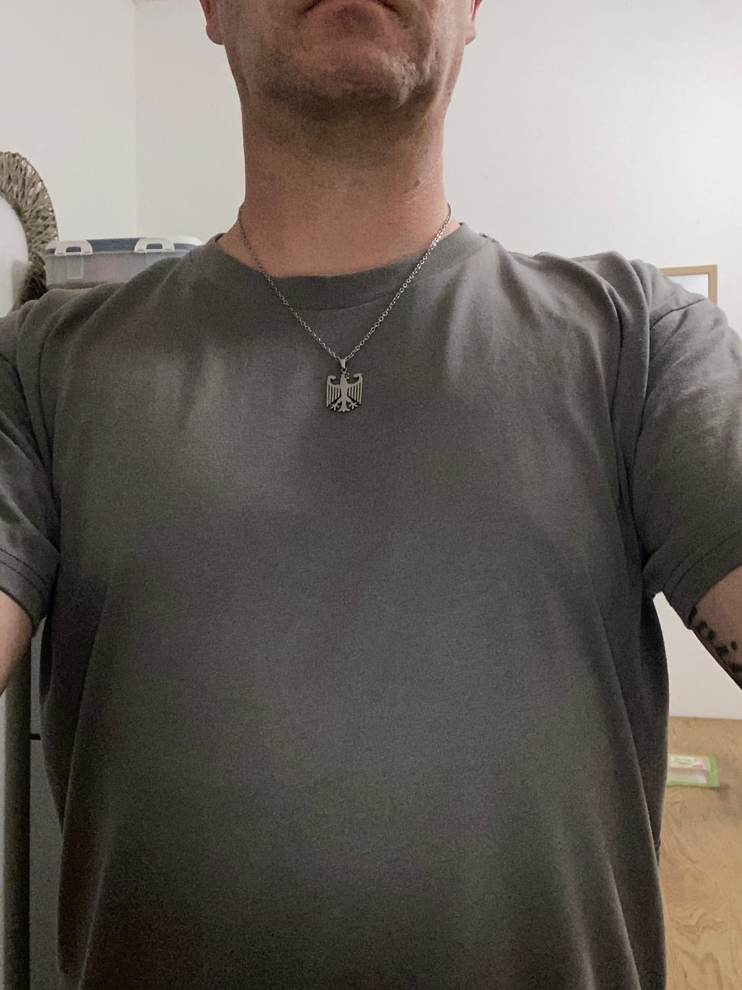 Customer photo review of Deutschland Adler Kette