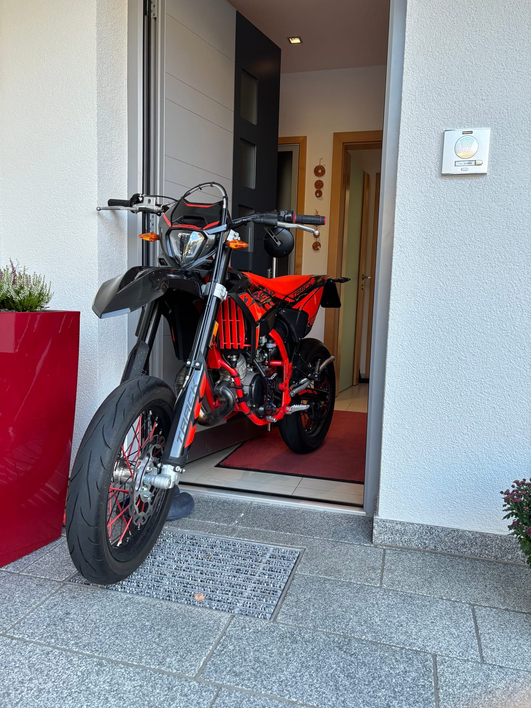 Customer photo review of Beta RR Enduro Front Fender 2020-2025