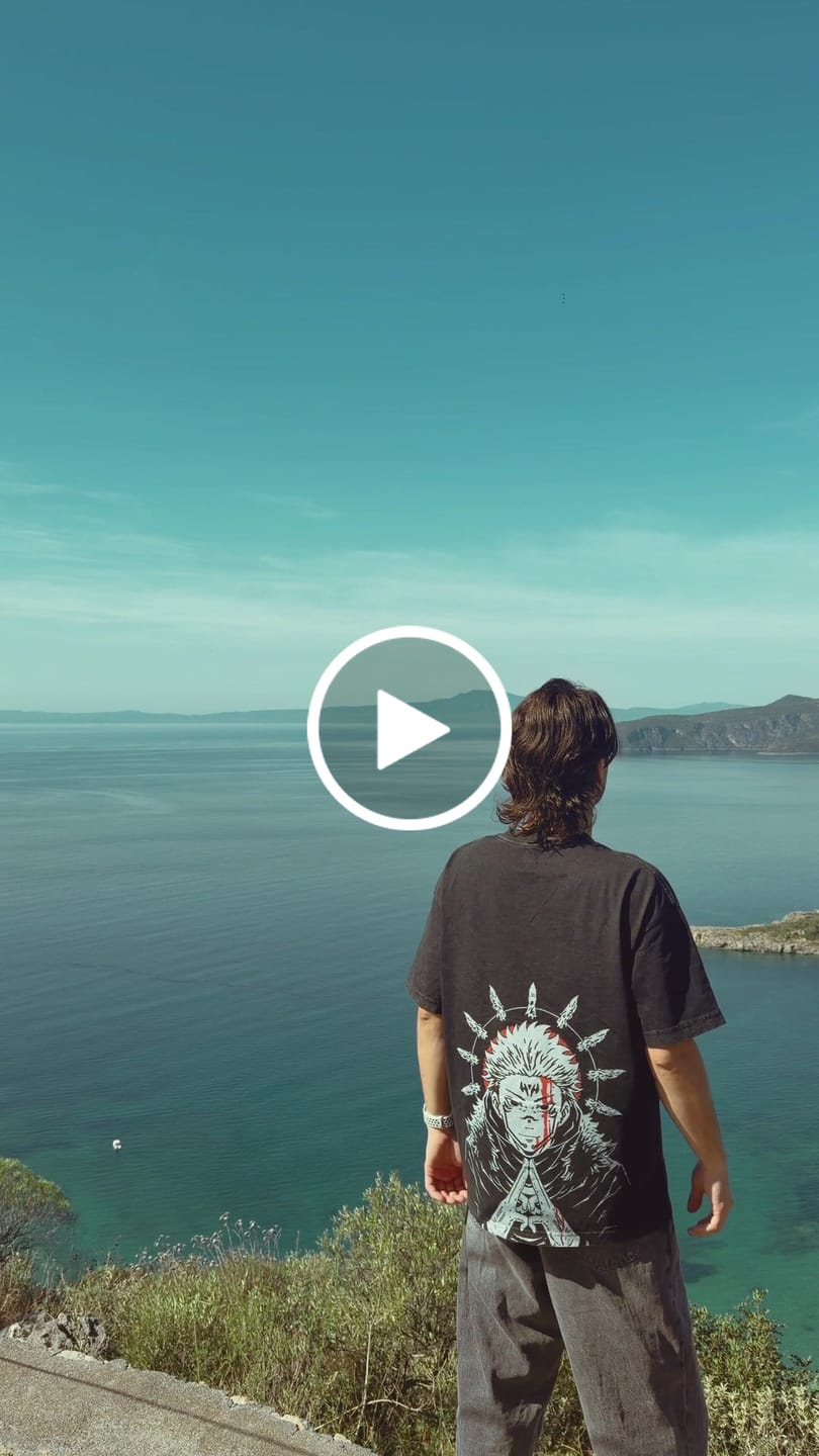 Customer video review of King Cursed 2-Sided Vintage Tee